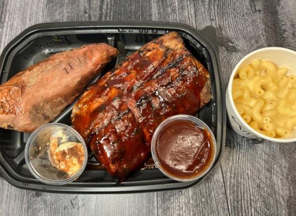 Smokey Bo<em></em>nes Signature Baby Back Ribs
