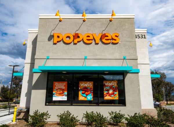 popeyes storefront