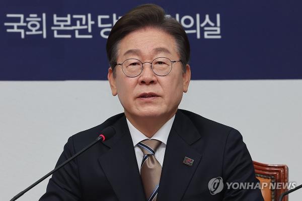 Lee Jae-myung, former leader of the liberal Democratic Party, speaks during a ceremony pledging a clean election campaign held at the Natio<em></em>nal Assembly in Seoul on April 16, 2025. (Yonhap) 