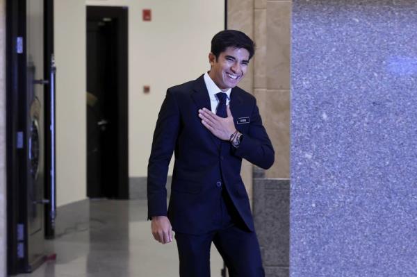 Drawing inspiration from the late former Prime Minister Tun Abdullah Ahmad Badawi, Syed Saddiq highlighted how the former leader had defended and developed the country's judicial institutions. - Bernama photo